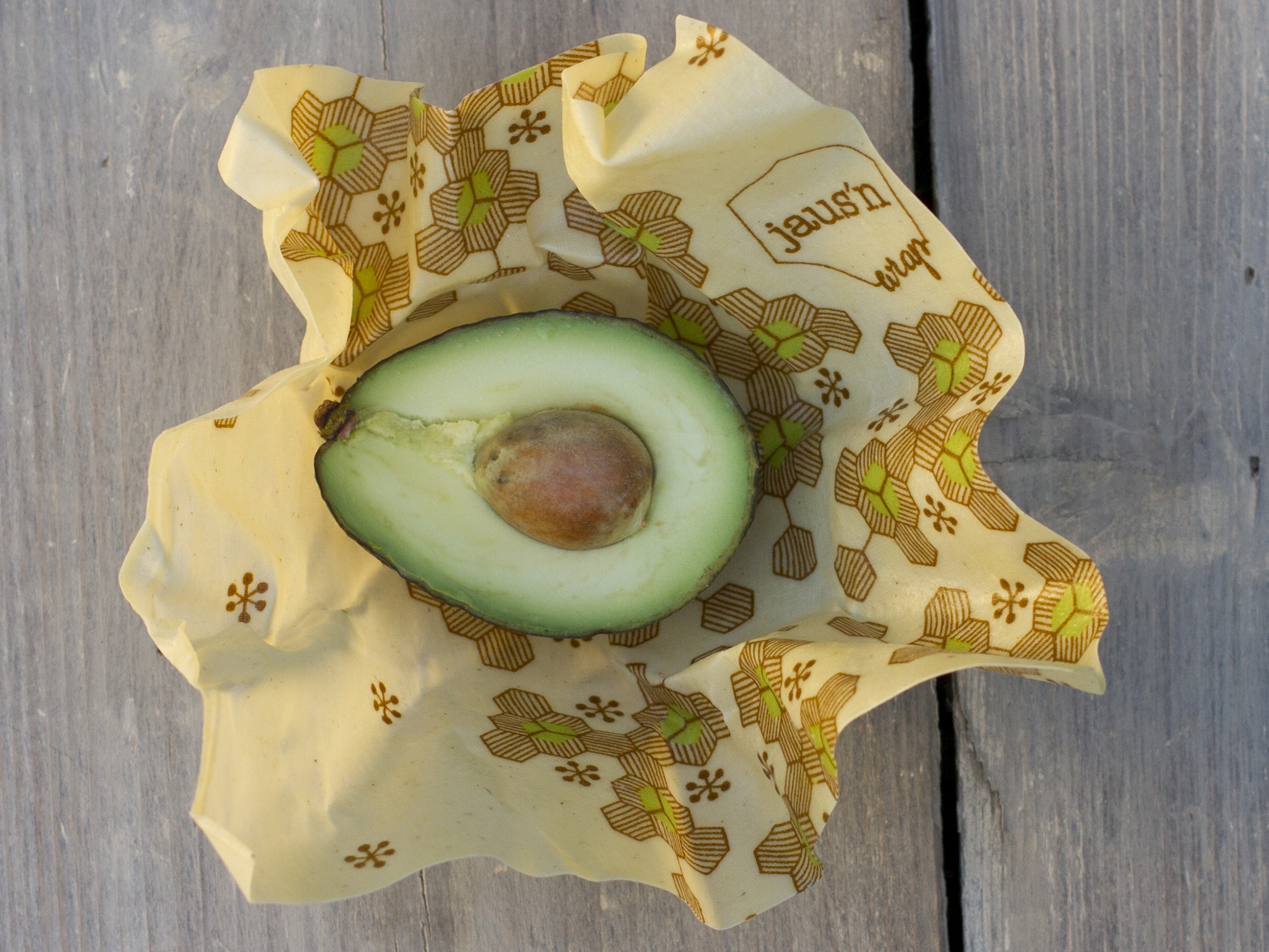 Avocado mit Jaus'nwrap von Jaus'nwrap